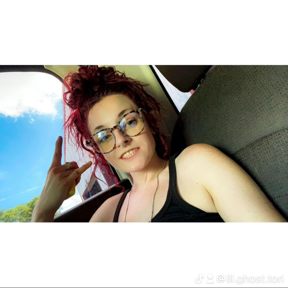 Meet your Posher, Tori